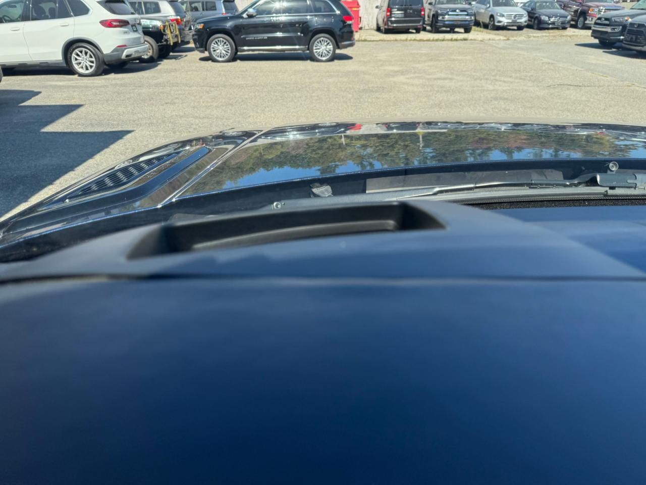 LAND ROVER RANGE ROVER AUTOBIOGRAPHY