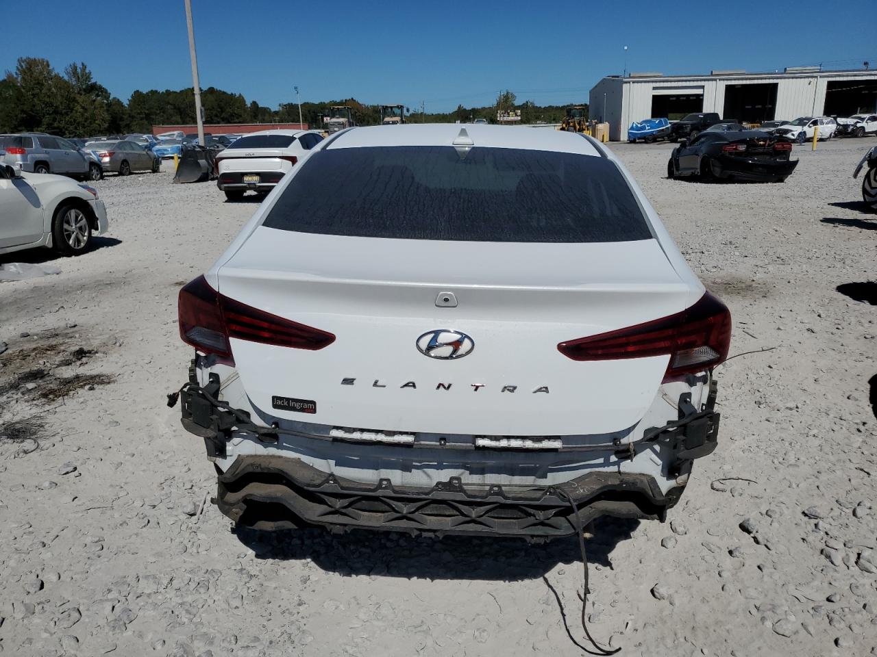 HYUNDAI ELANTRA SEL