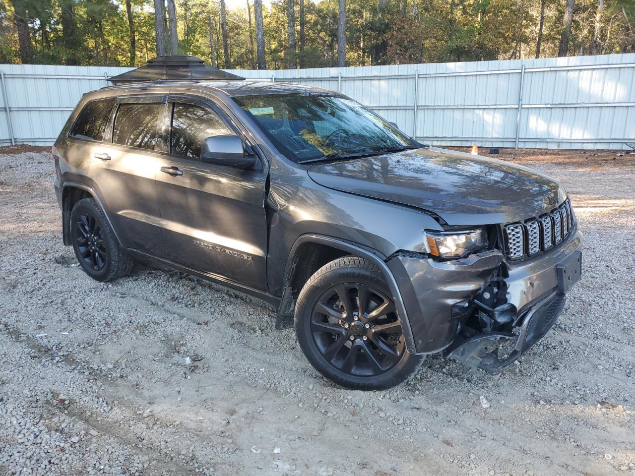 JEEP GRAND CHEROKEE LAREDO