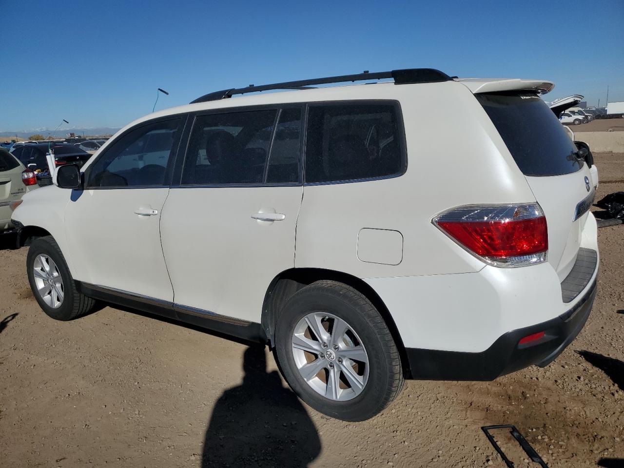 TOYOTA HIGHLANDER BASE