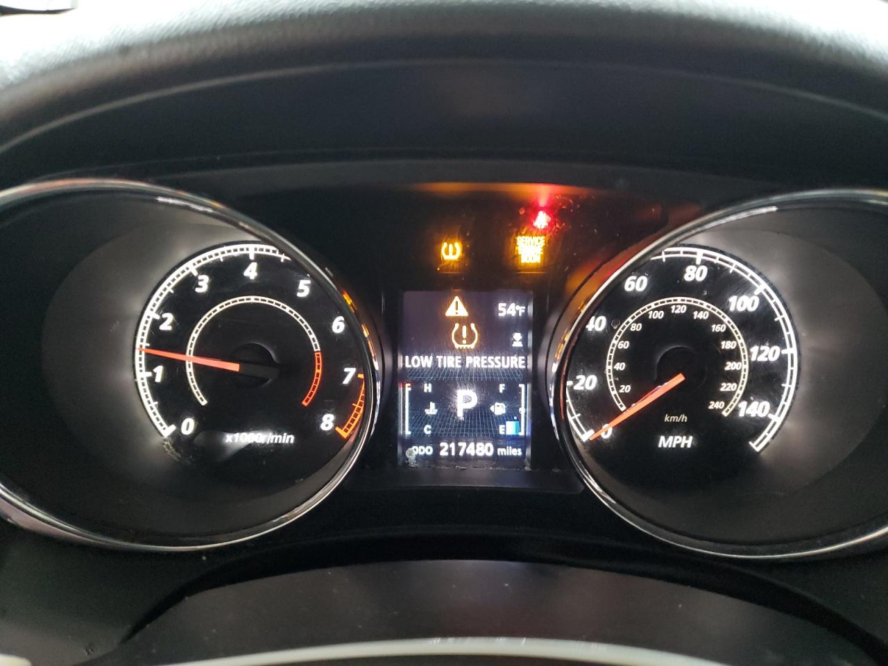 MITSUBISHI OUTLANDER SE