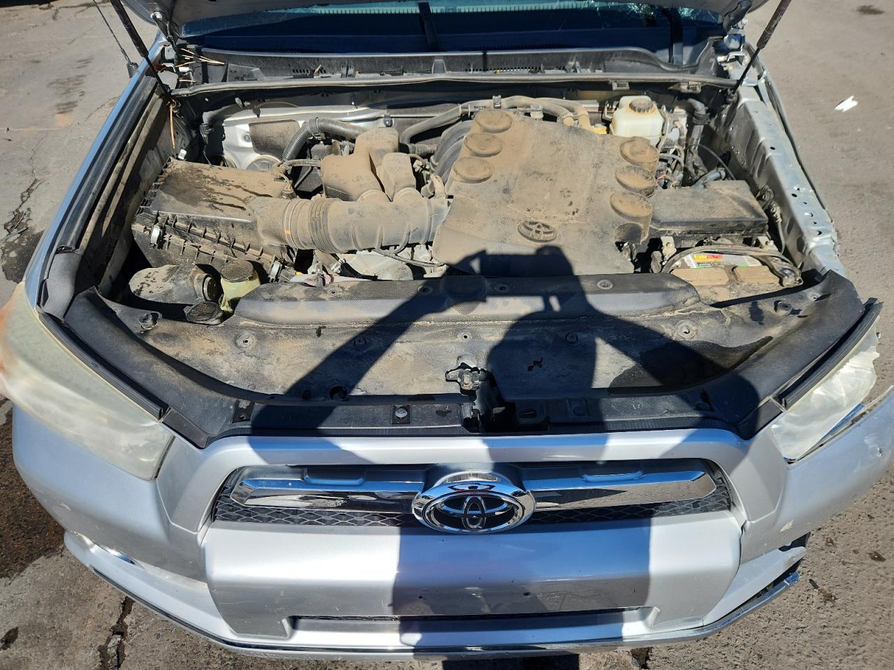 TOYOTA 4RUNNER SR5