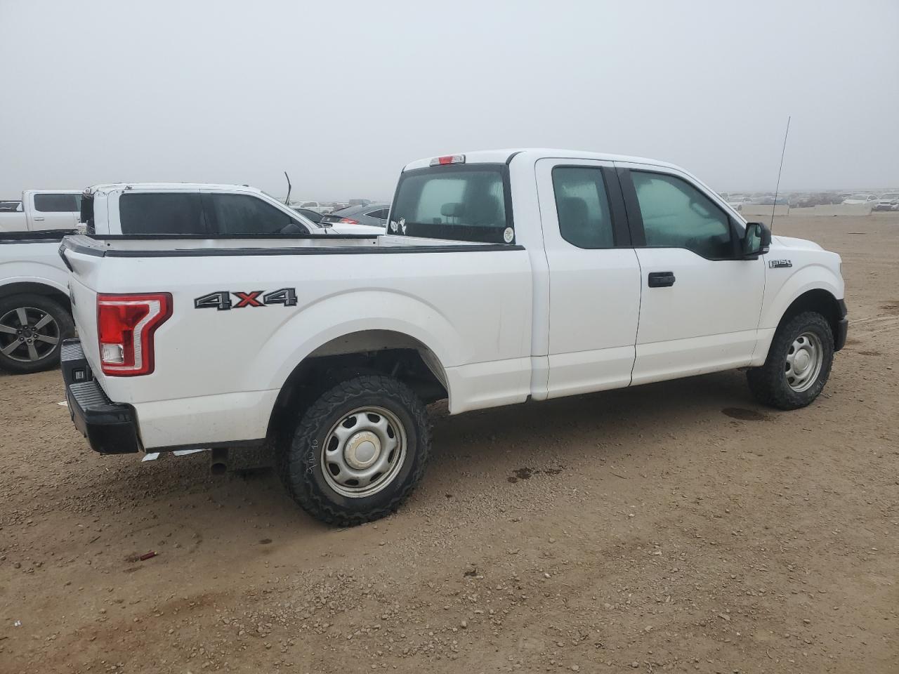 FORD F-150 SUPER CAB