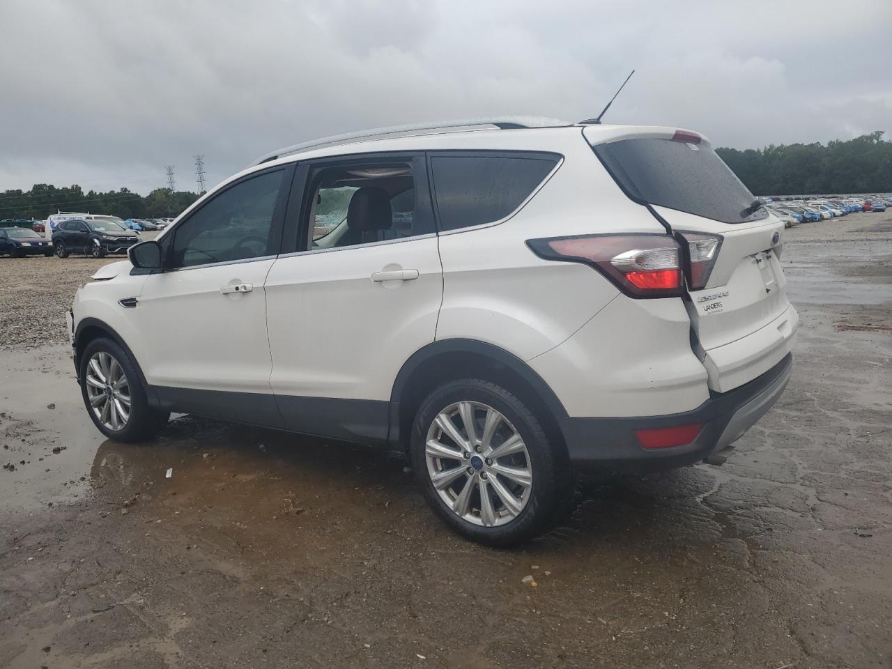 FORD ESCAPE TITANIUM