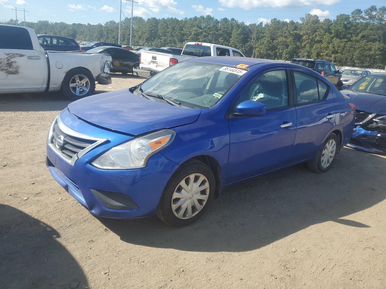 NISSAN VERSA S