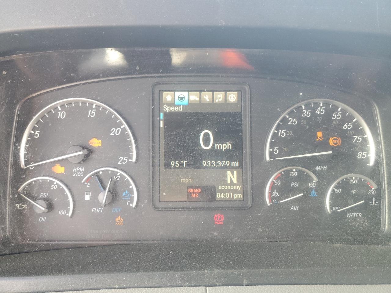 Lot #3286695282 2018 FREIGHTLINER CASCADIA 1