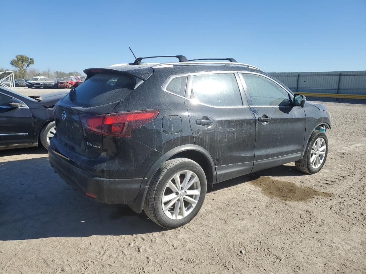 NISSAN ROGUE SPORT S