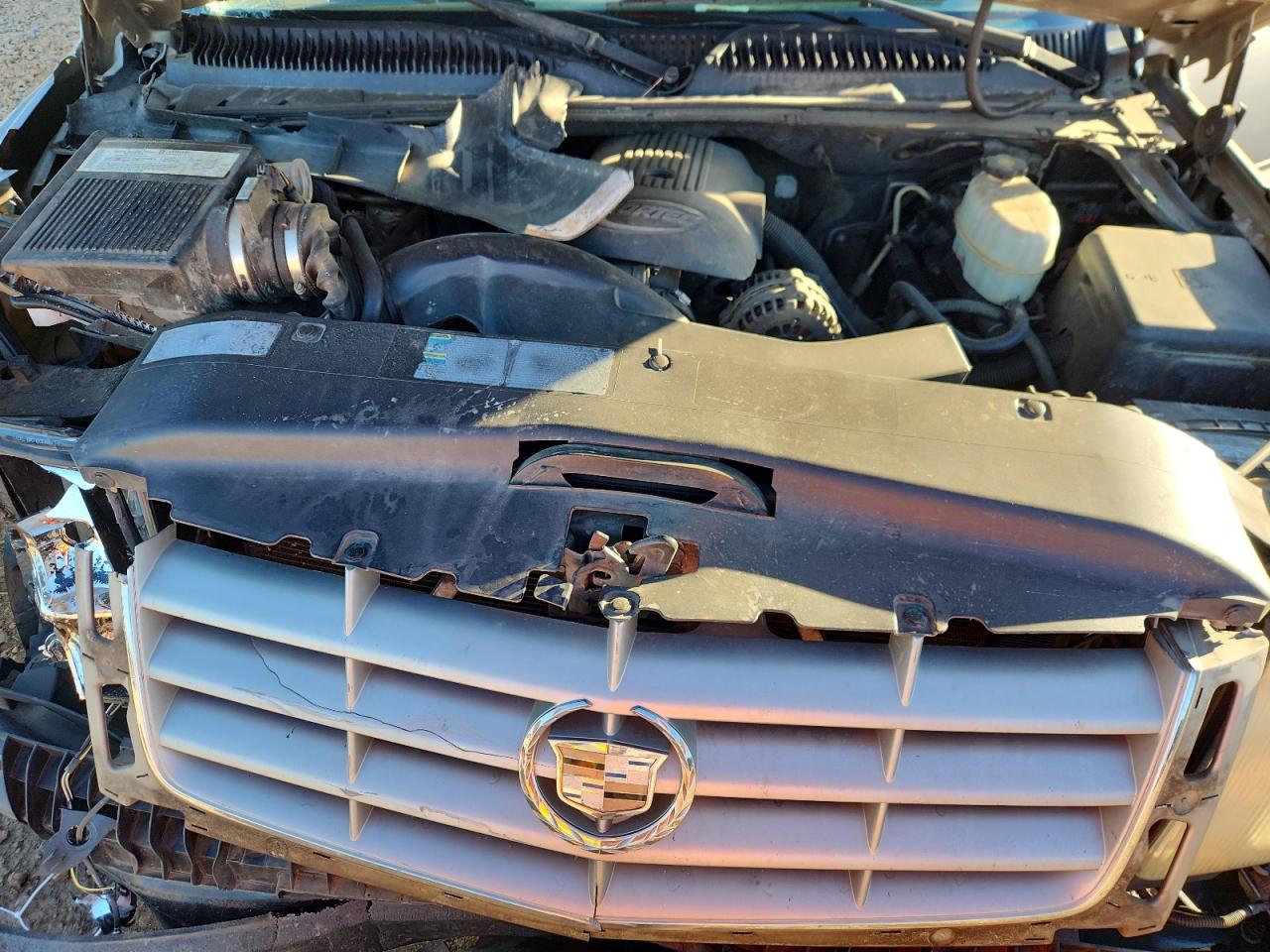 Lot #3283976805 2004 CADILLAC ESCALADE L