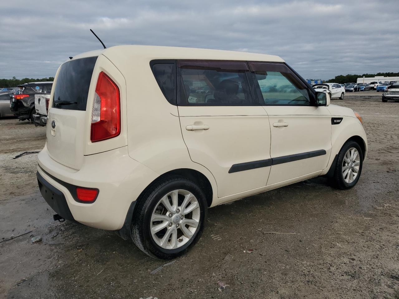 KIA SOUL