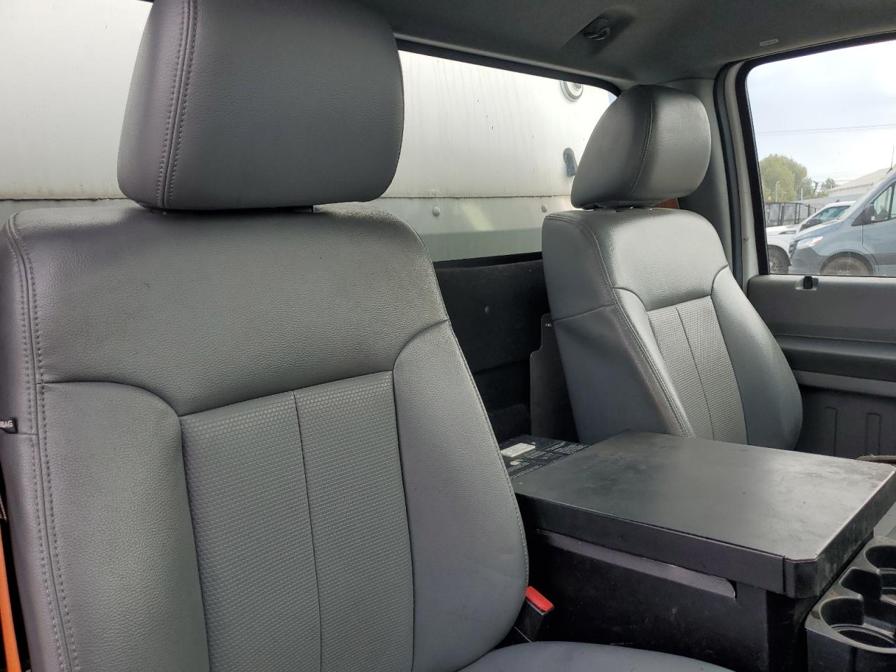 FORD F-350 SUPER DUTY