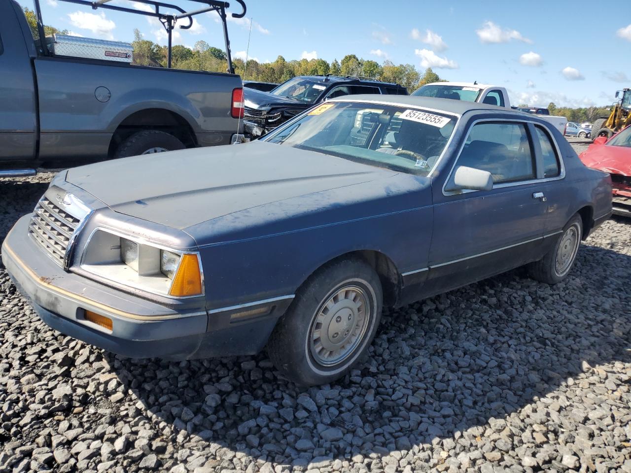 Salvage Ford Thunderbird