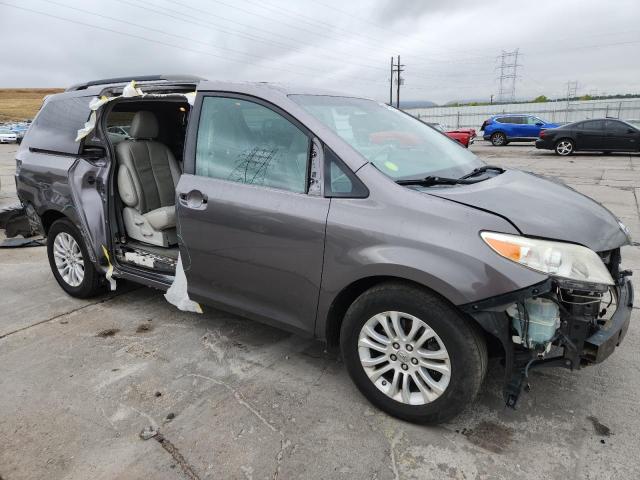 2012 TOYOTA SIENNA XLE #3285014936