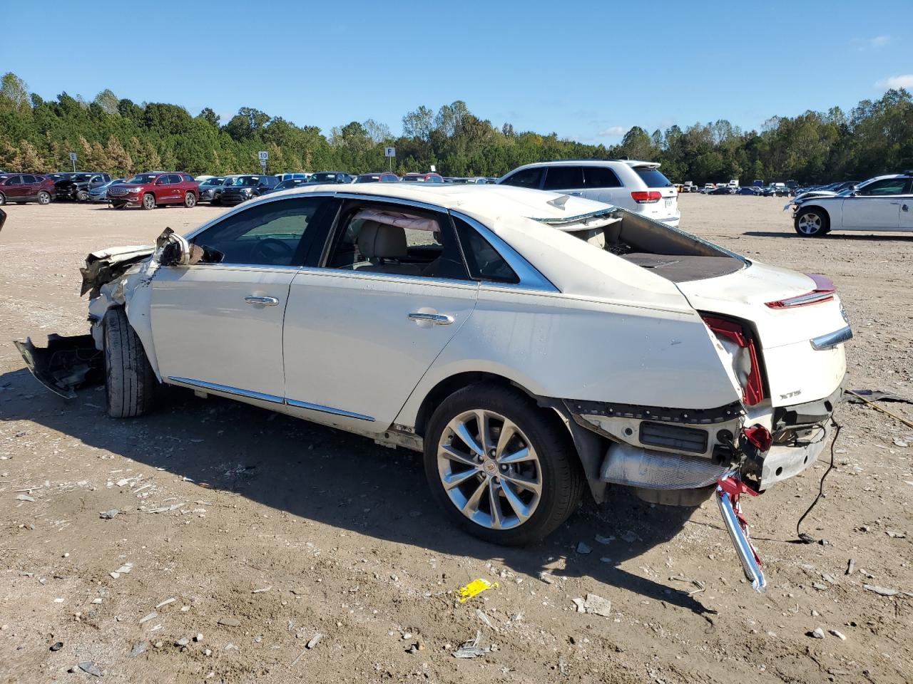 CADILLAC XTS LUXURY COLLECTION