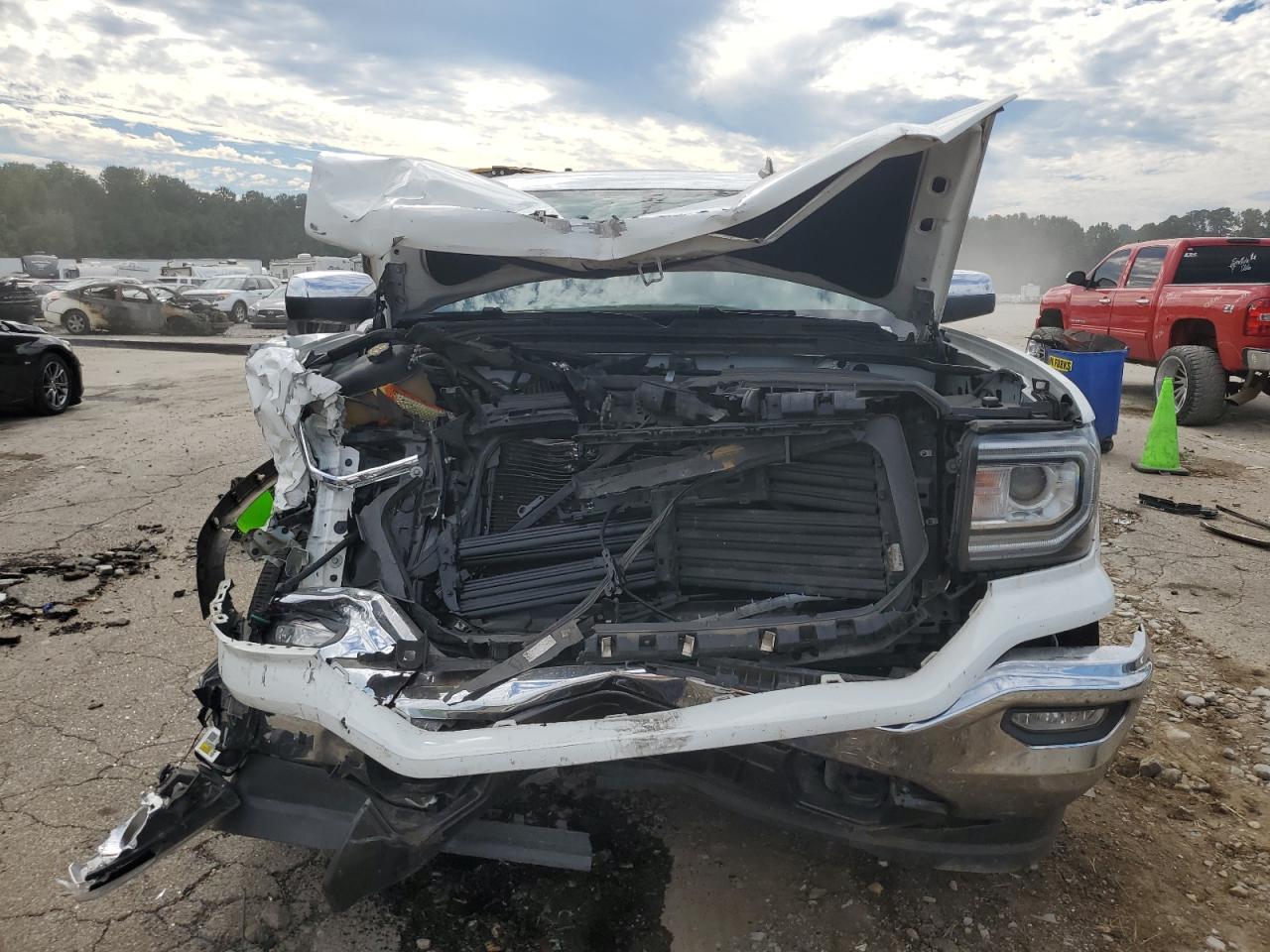 GMC SIERRA K1500 SLT