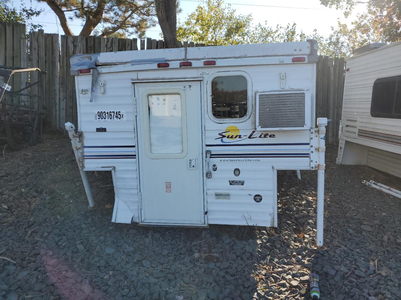 Lot #3273928786 2002 SUNLINE SUNBIRDIII