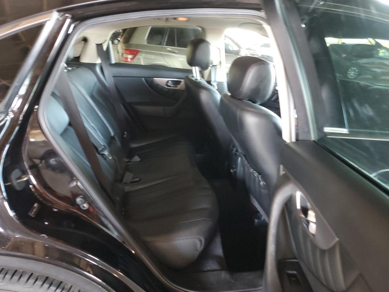 INFINITI FX35