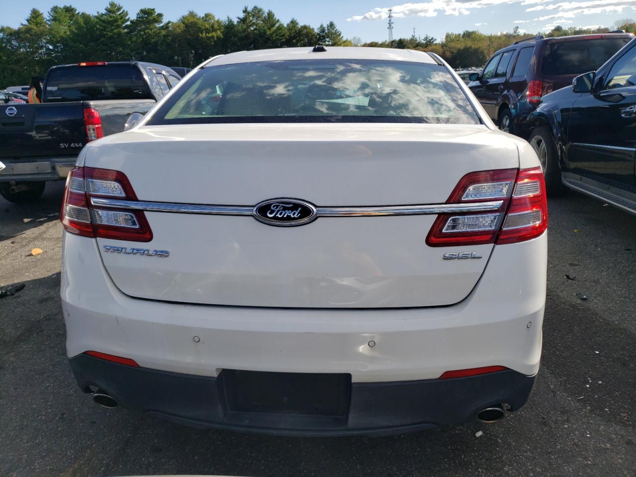 FORD TAURUS SEL