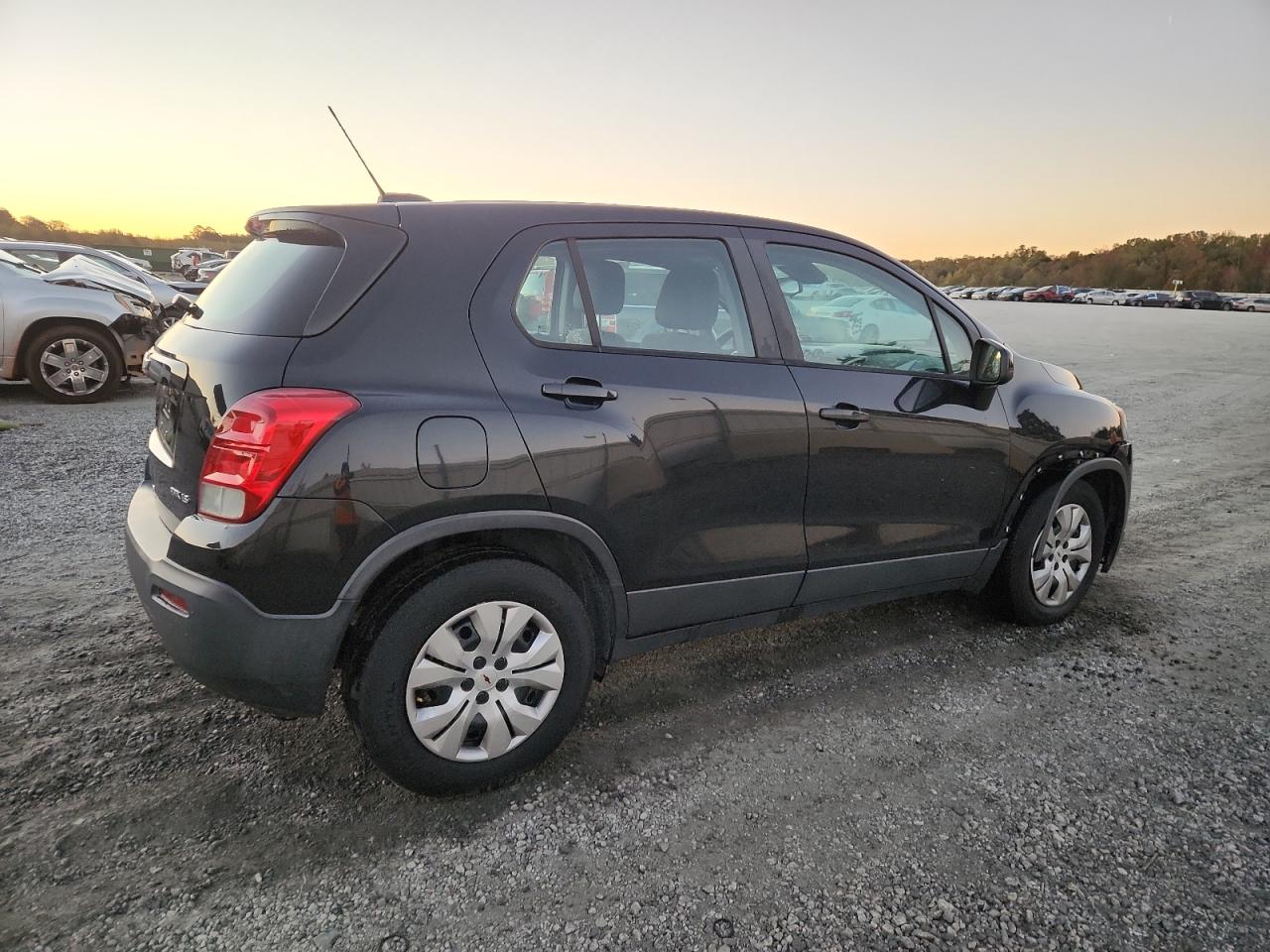 CHEVROLET TRAX LS