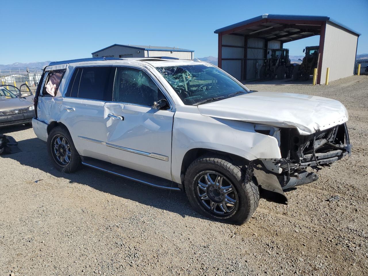CADILLAC ESCALADE LUXURY