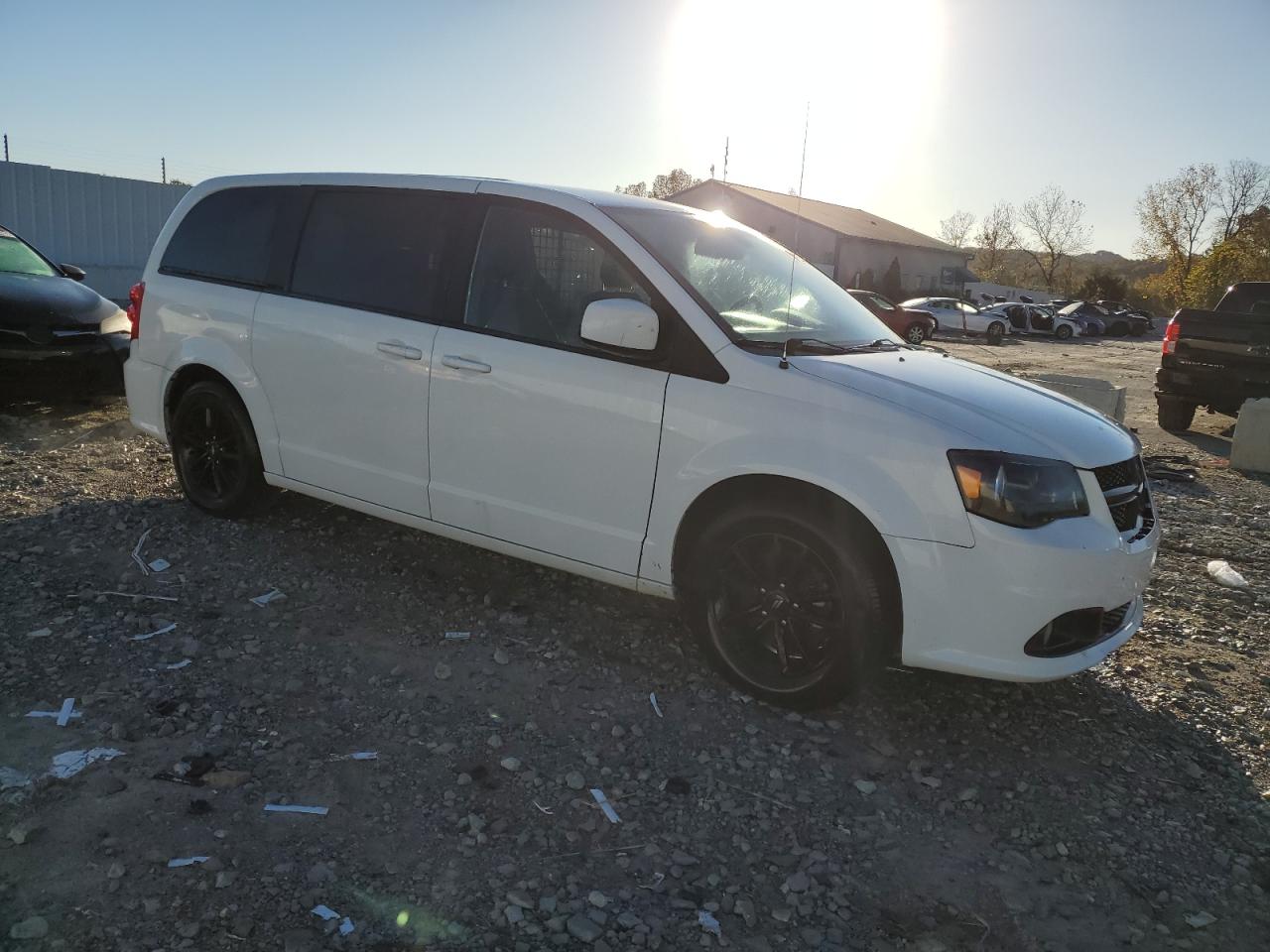 Lot #3316796425 2019 DODGE GRAND CARA