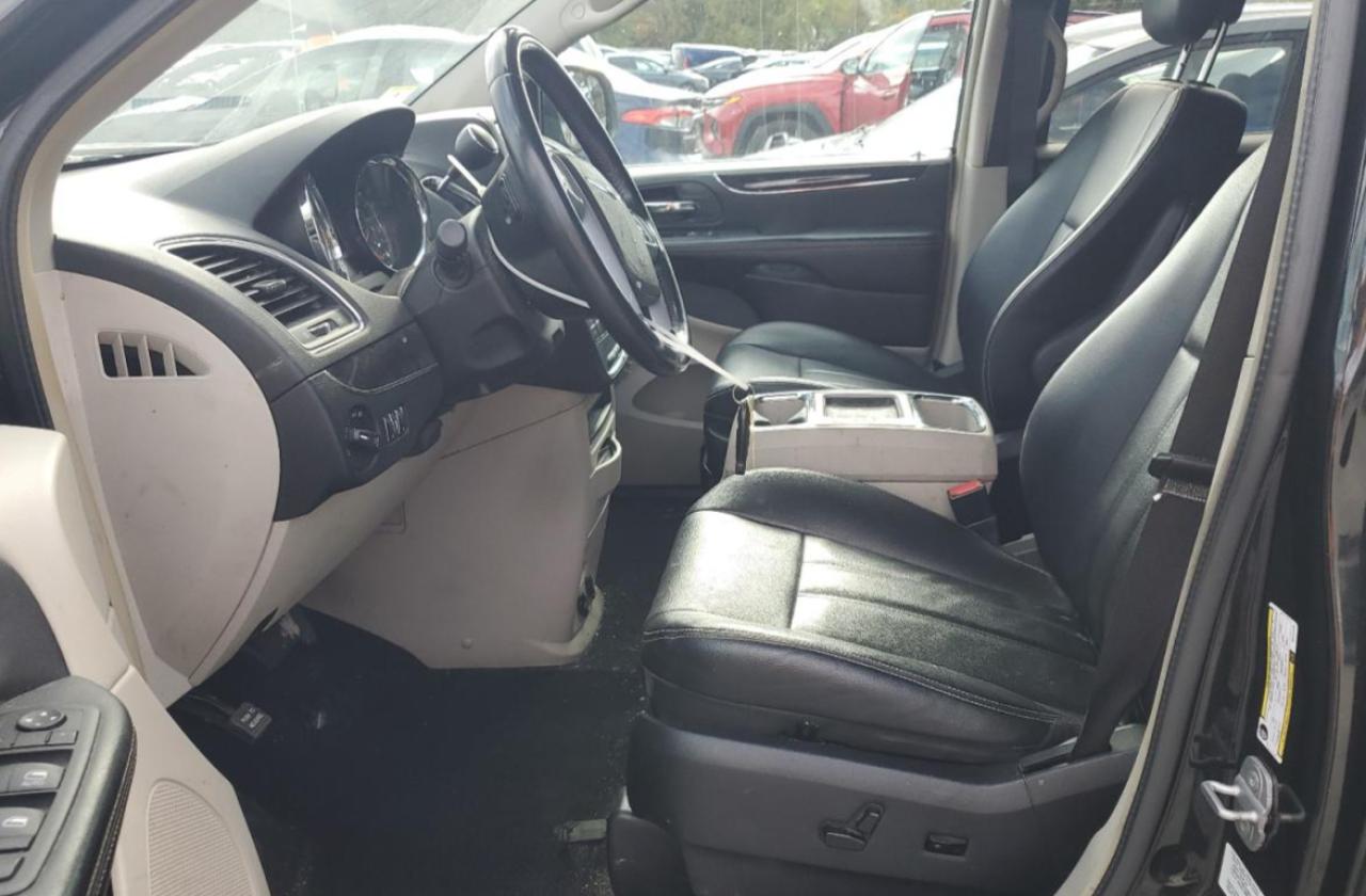 CHRYSLER TOWN & COUNTRY TOURING