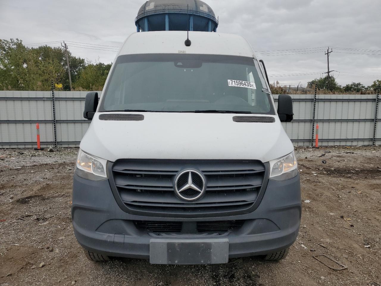 MERCEDES-BENZ SPRINTER 2500