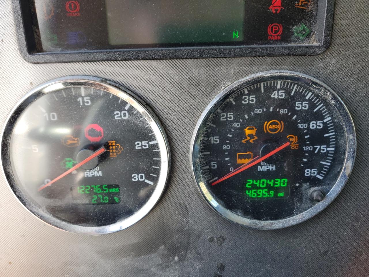 Lot #3284608349 2013 KENWORTH CONSTRUCTI