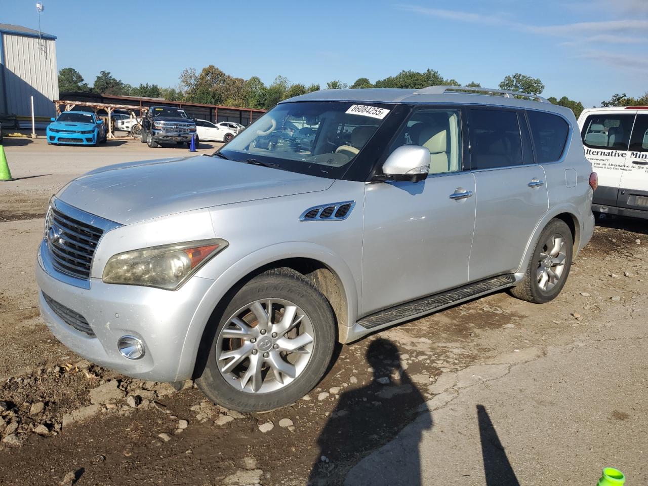 INFINITI QX56