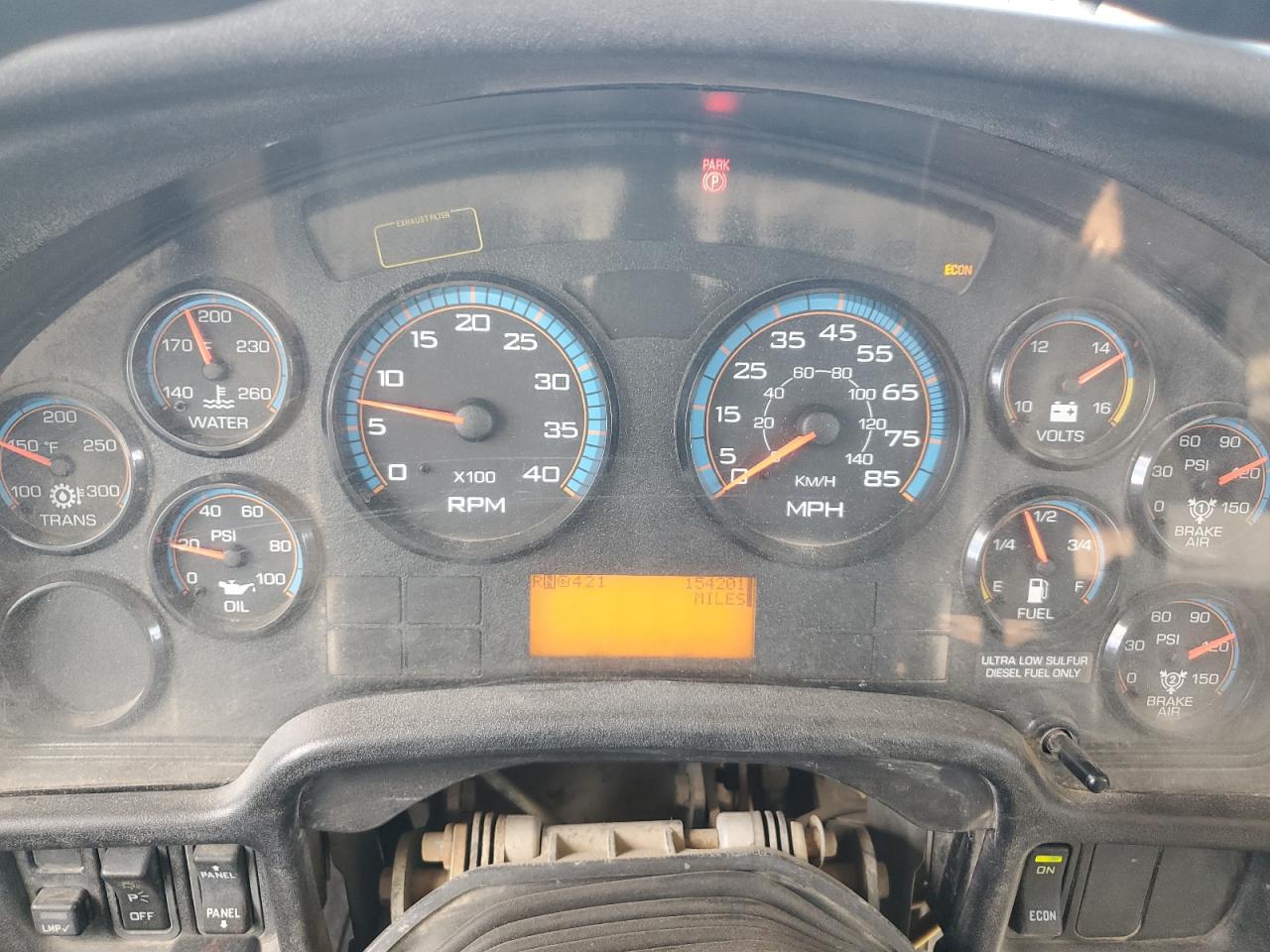 Lot #3265080867 2014 IC CORPORATION 3000 CE