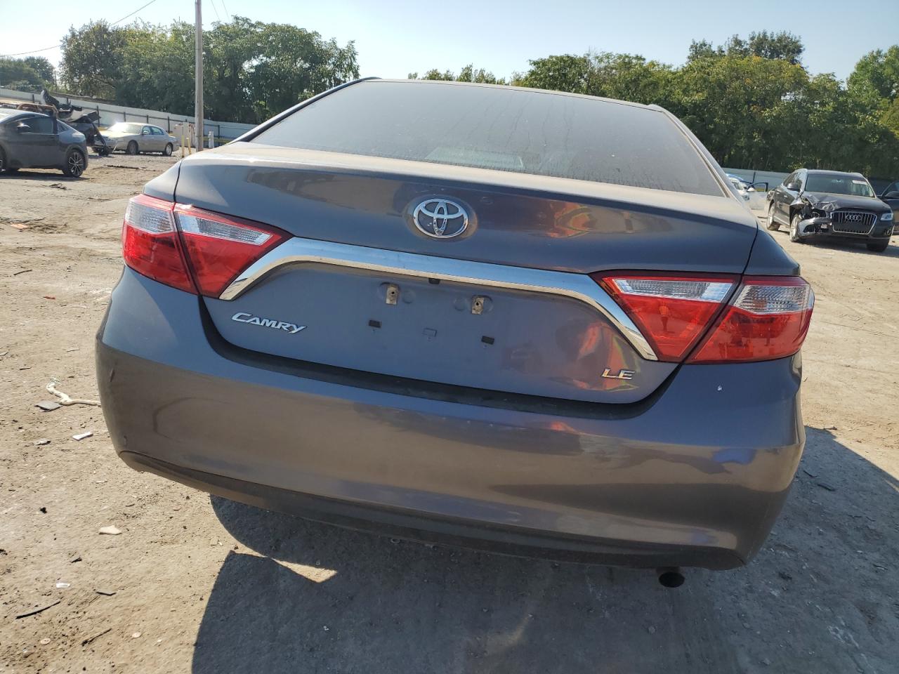 TOYOTA CAMRY LE