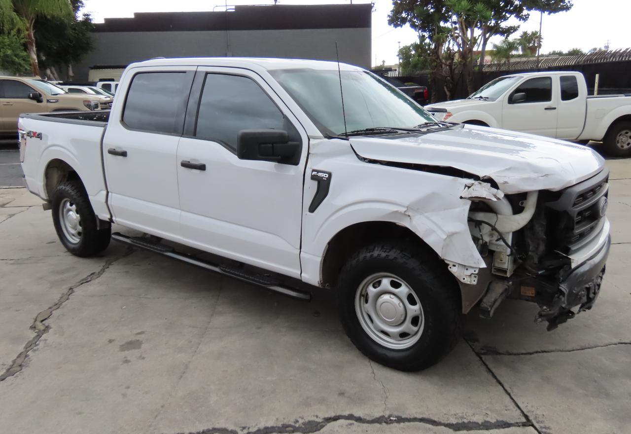 FORD F-150 SUPERCREW