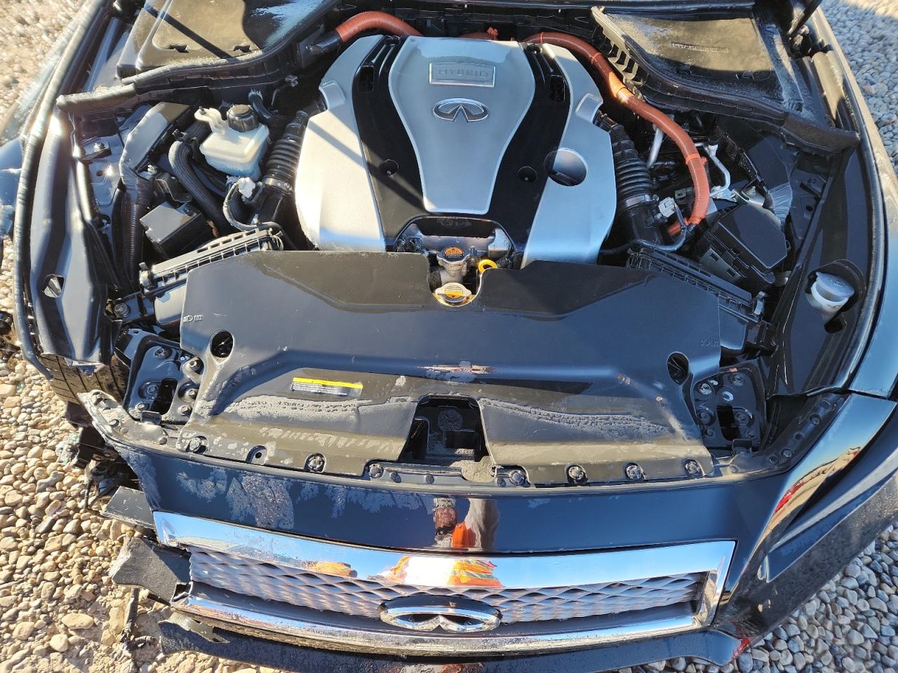 INFINITI Q50 HYBRID PREMIUM