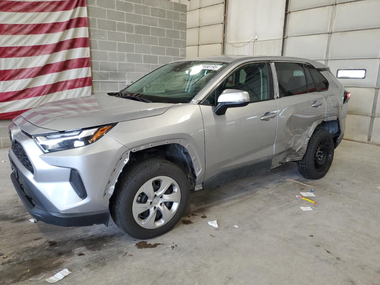 TOYOTA RAV4 LE