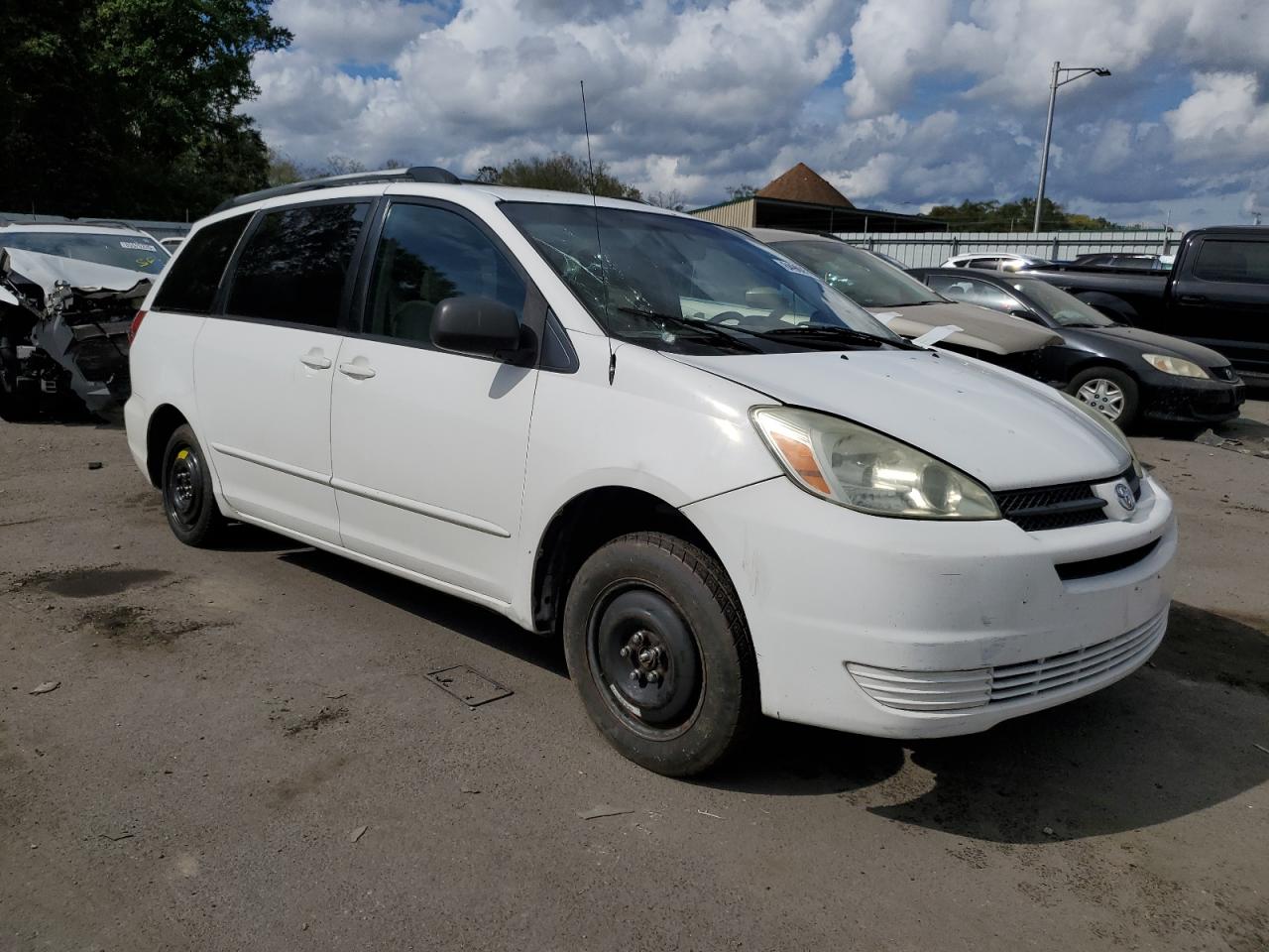 Lot #3280286992 2004 TOYOTA SIENNA CE
