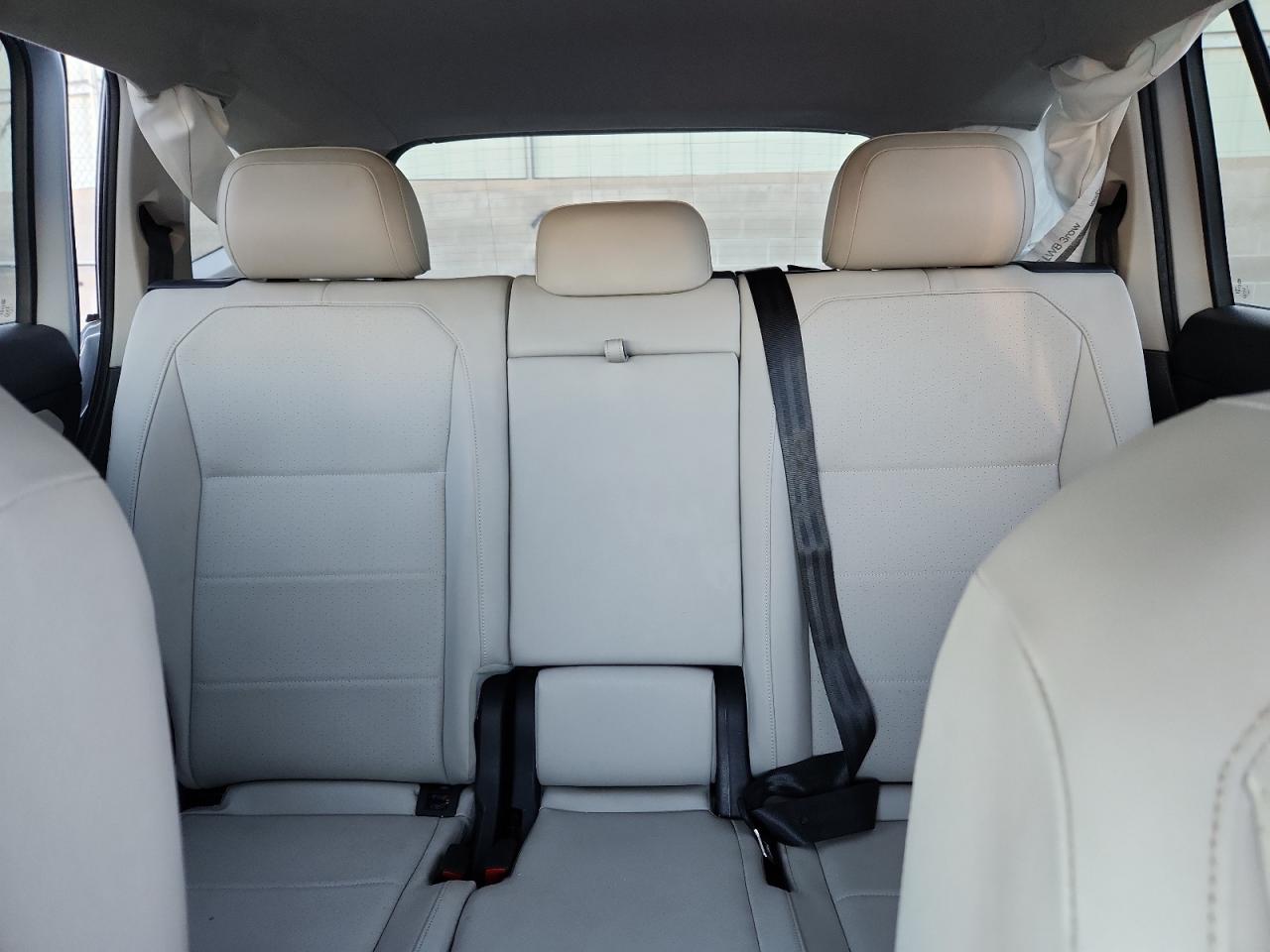 VOLKSWAGEN TIGUAN SE