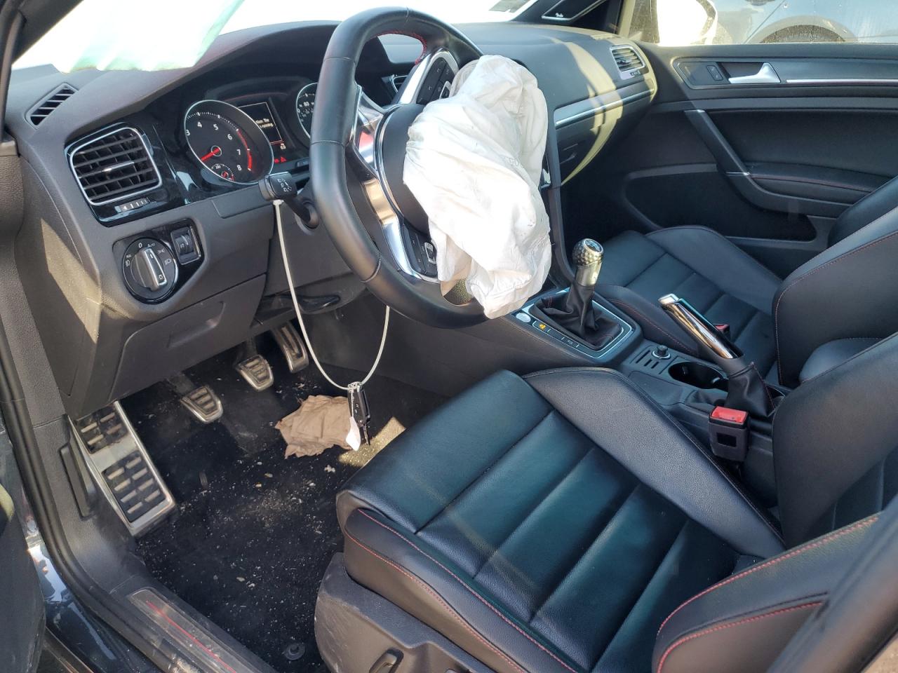 VOLKSWAGEN GOLF GTI S