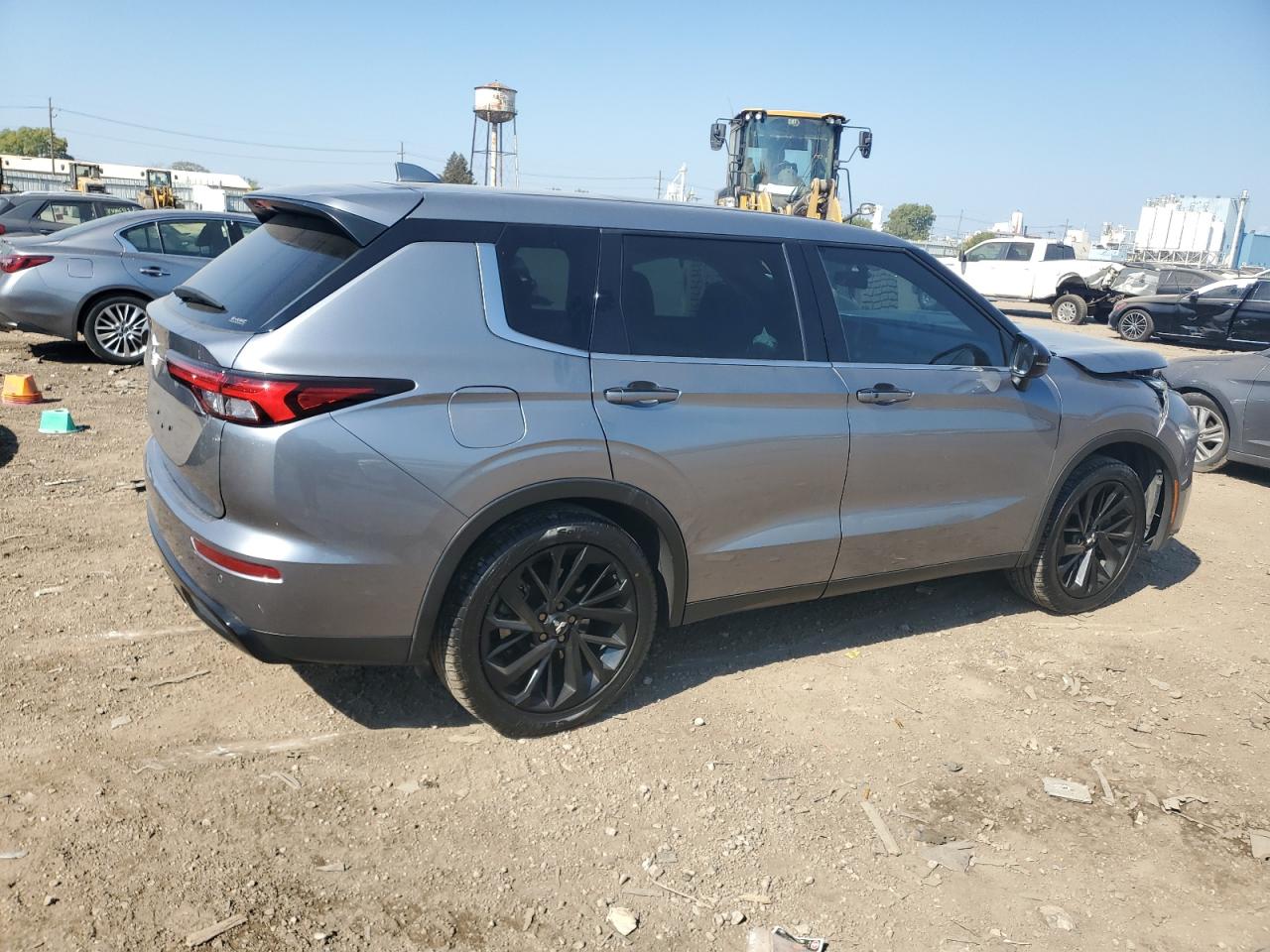 MITSUBISHI OUTLANDER SE