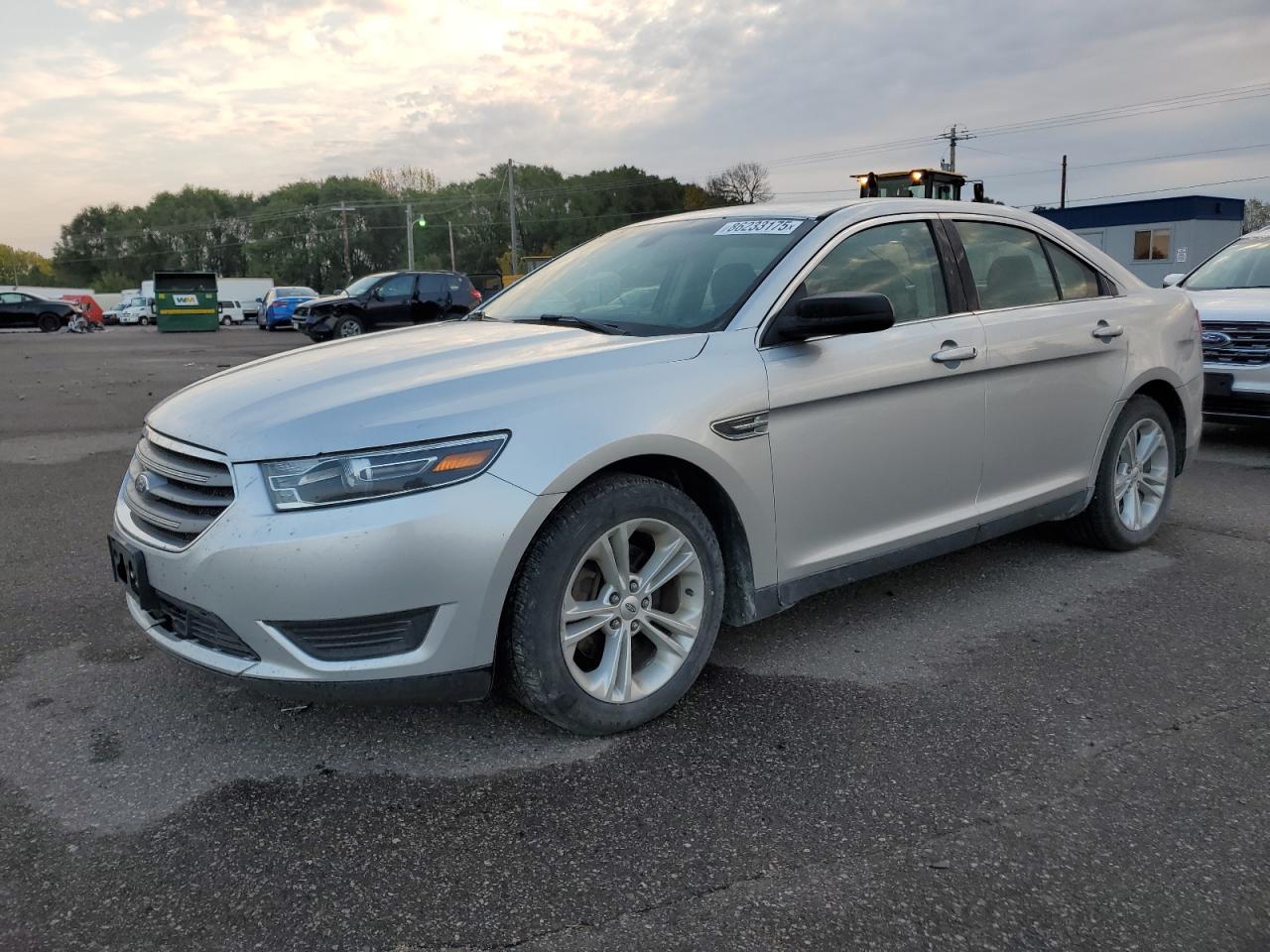 FORD TAURUS SE