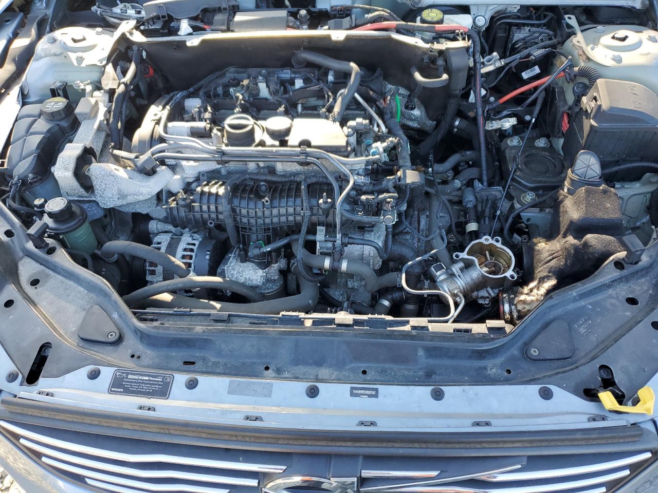 VOLVO XC60 T6 DYNAMIC