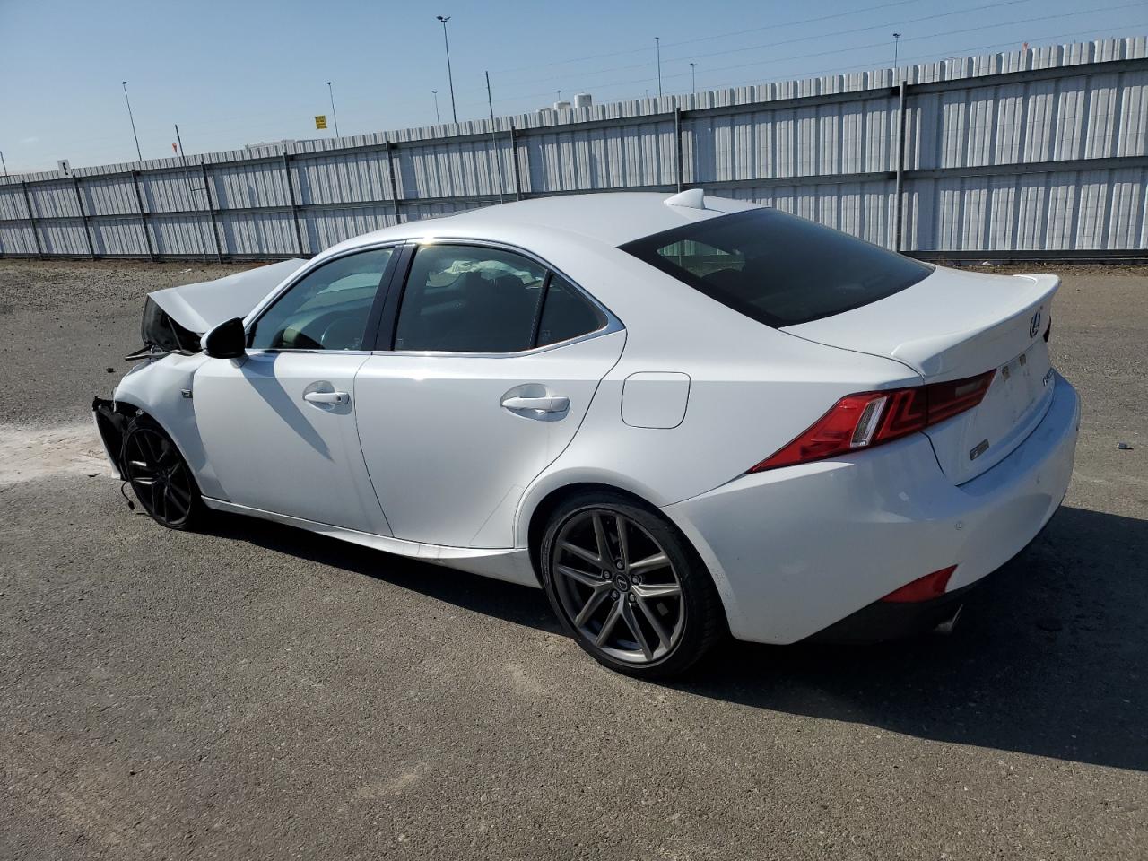 LEXUS IS 200T