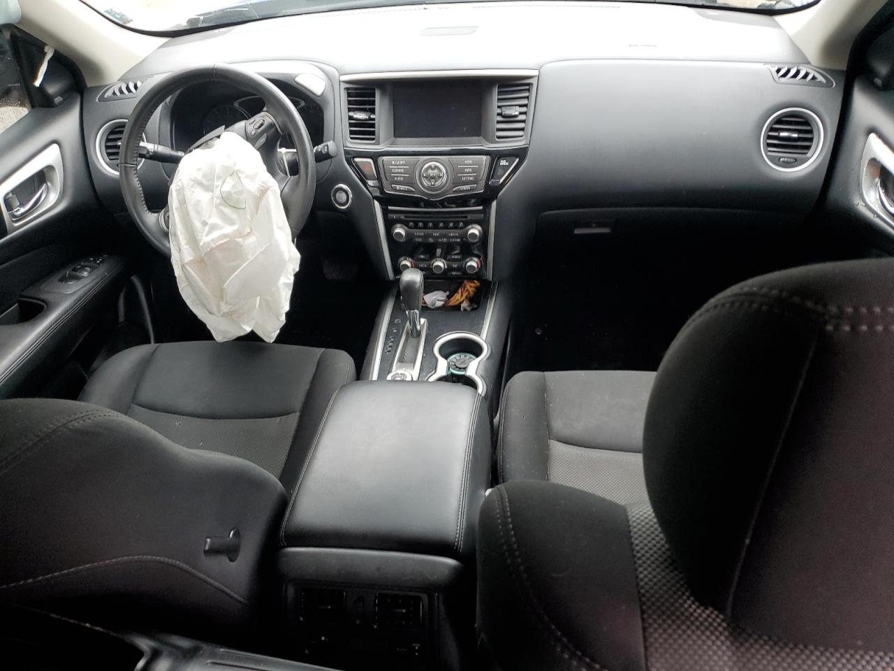 NISSAN PATHFINDER SV