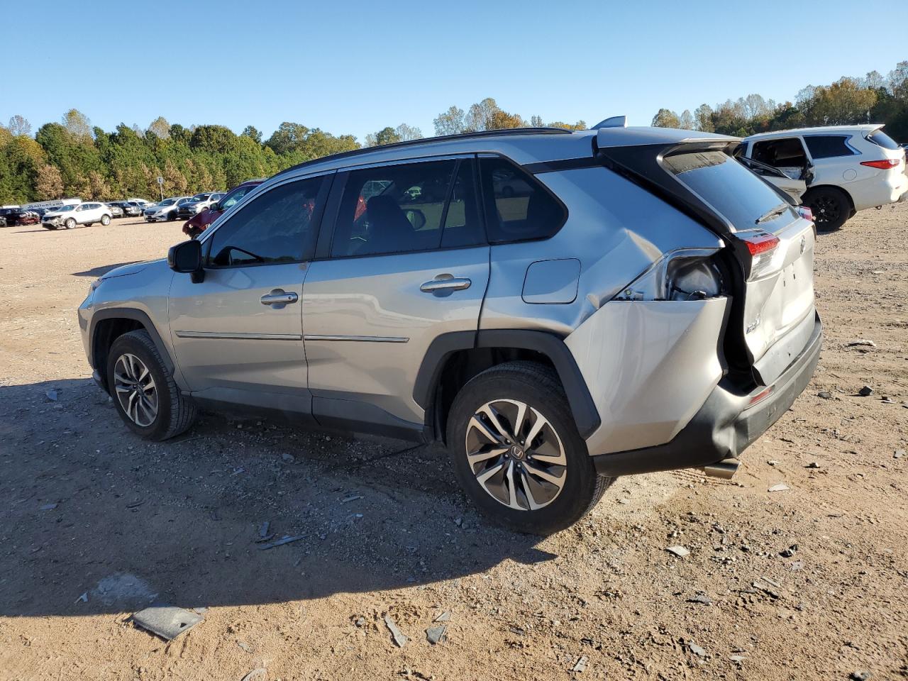 TOYOTA RAV4 LE