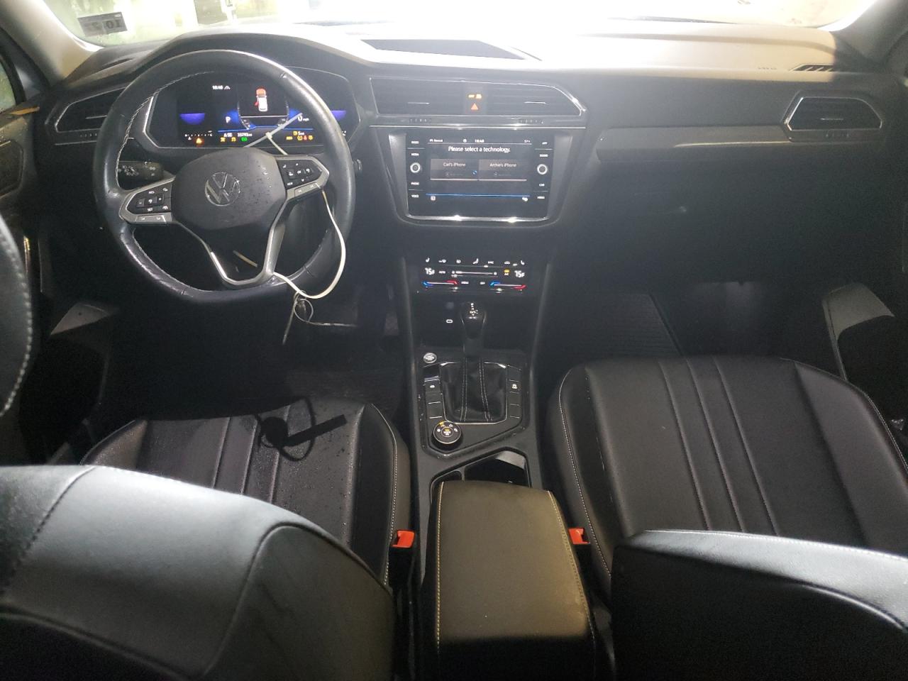 VOLKSWAGEN TIGUAN SE