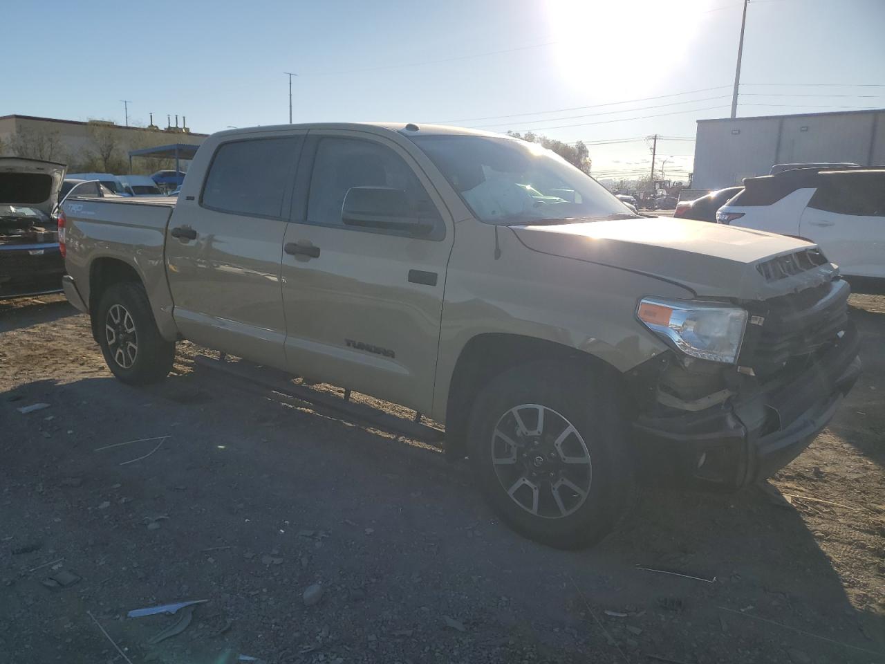 TOYOTA TUNDRA CREWMAX SR5