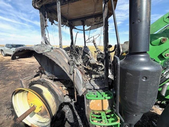 2016 JOHN DEERE 6110M #3305679722
