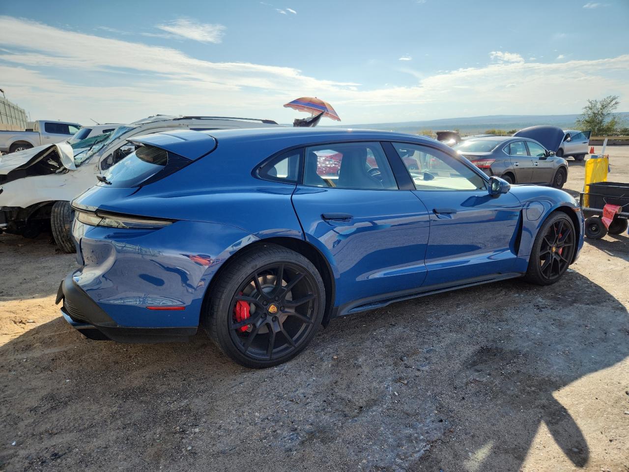 PORSCHE TAYCAN GTS SPORT TURISMO