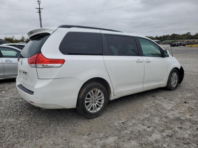2014 TOYOTA SIENNA XLE - 5TDYK3DC8ES476696