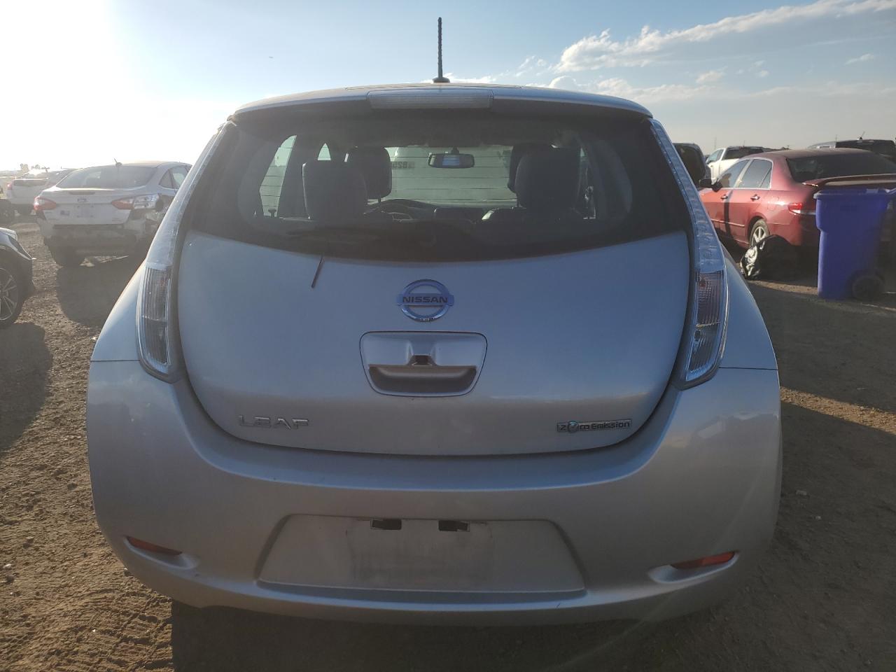NISSAN LEAF S