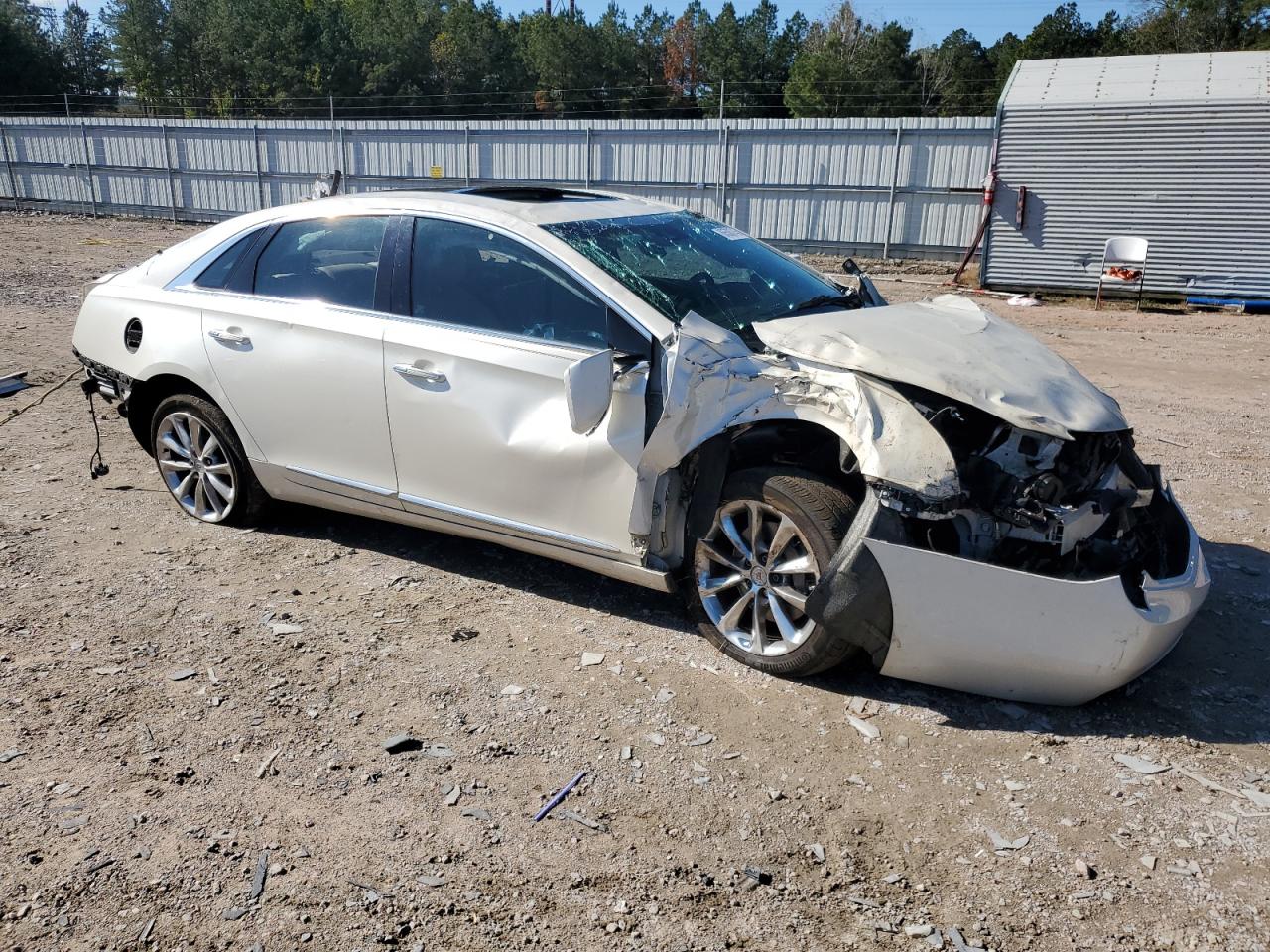 CADILLAC XTS LUXURY COLLECTION