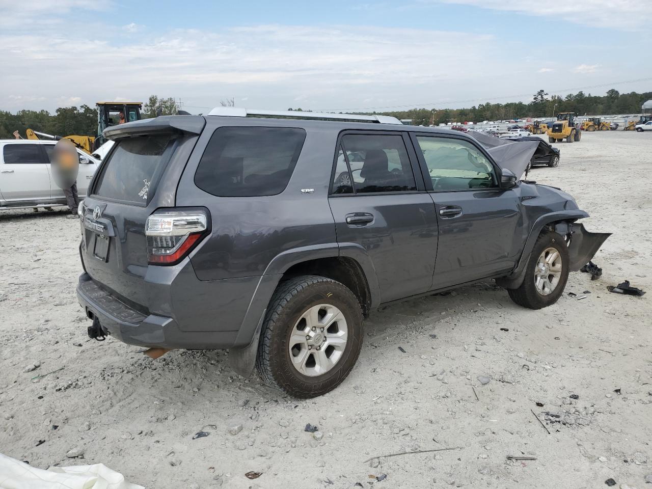 TOYOTA 4RUNNER SR5
